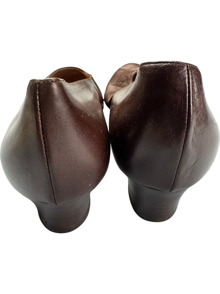 Italian Leather Classic Brown Pumps - 8 - Think Vintage ltd