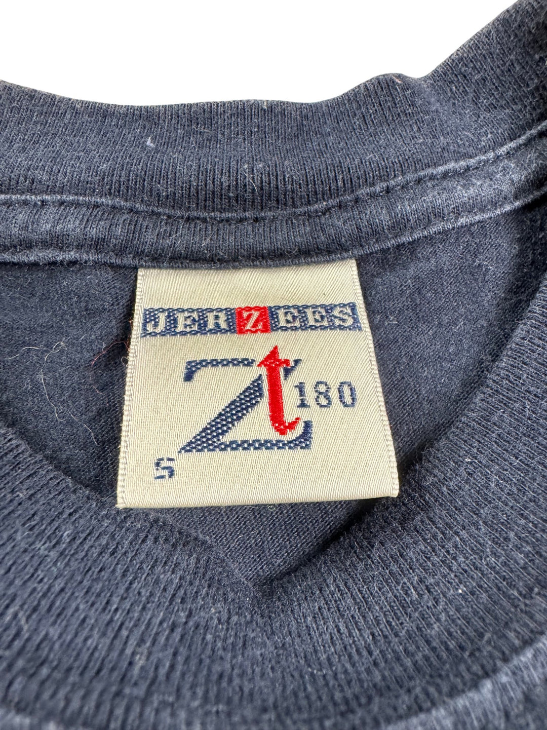 JERZEES Navy Graphic T-Shirt - M - Think Vintage ltd