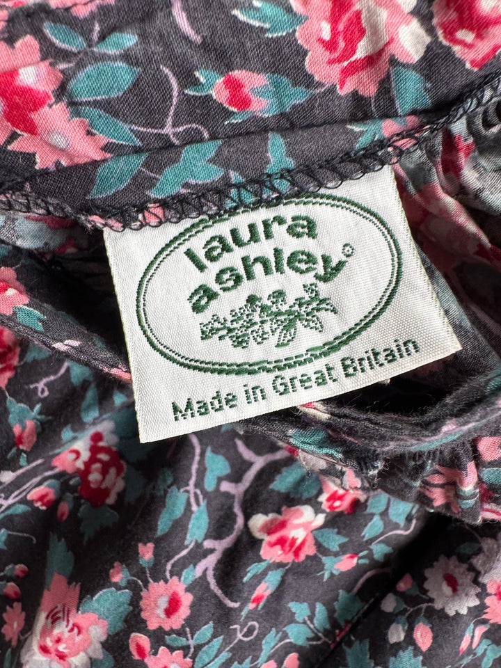 Laura Ashley Floral Cotton Skirt - W26 - Think Vintage ltd