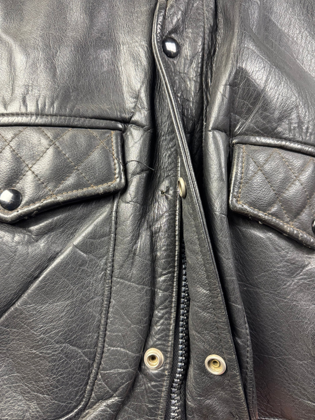 Leather Bomber Jacket - L - Think Vintage Online Ltd
