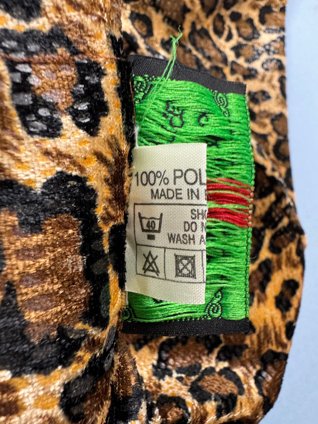 Leopard Print Long Sleeved Jacket - M - Think Vintage Online Ltd