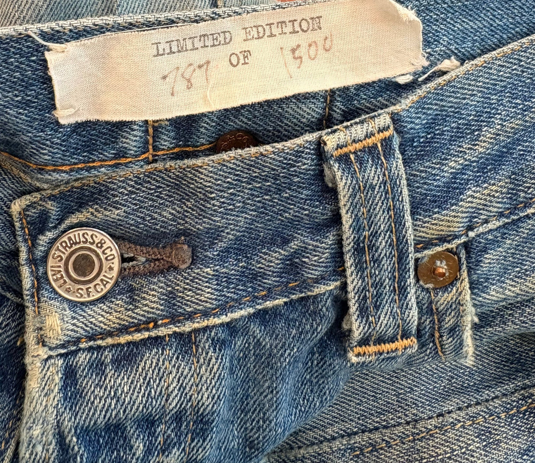 Levi 501 Distressed Limited Edition Big E Selvedge Blue Denim Jeans - W34 - Think Vintage ltd