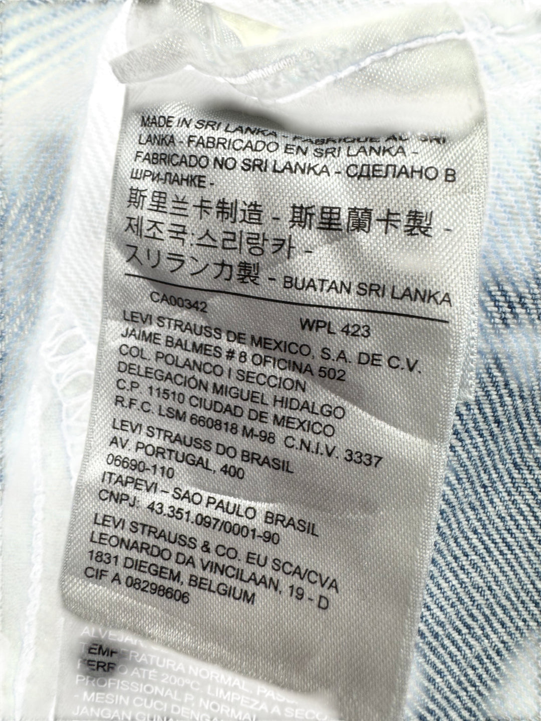 Levi Strauss Denim Vest - M - Think Vintage