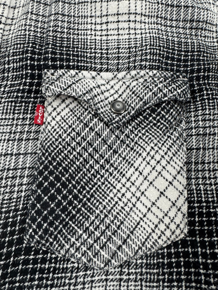 Levi's Black Plaid Long Sleeve Shirt - XL - Think Vintage