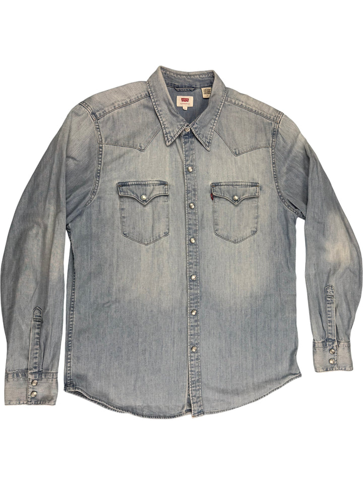 Levi's Light Wash Denim Shirt -L - Think Vintage