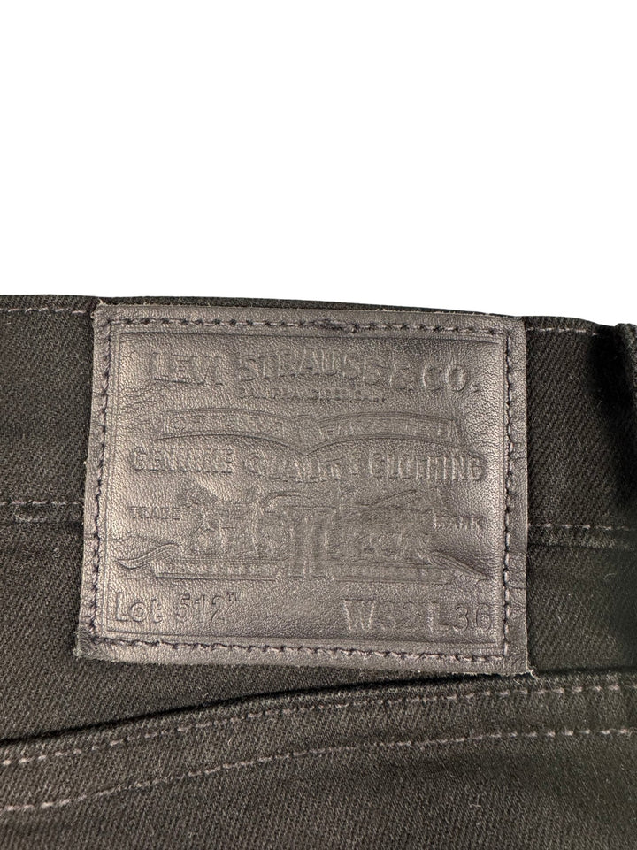 Levi's Premium Black Jeans - W32 - Think Vintage ltd