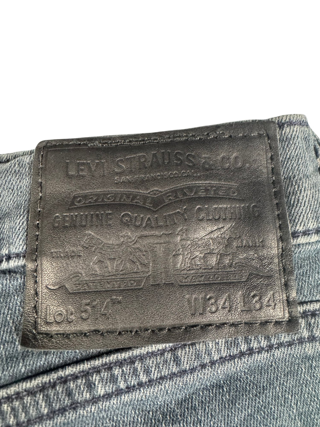 Levi's Straight Leg Denim Jeans - W34 - Think Vintage ltd