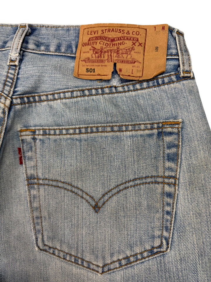 Levi's Strauss 501 Light Wash Denim Jeans - W31 L30 - Think Vintage Online Ltd