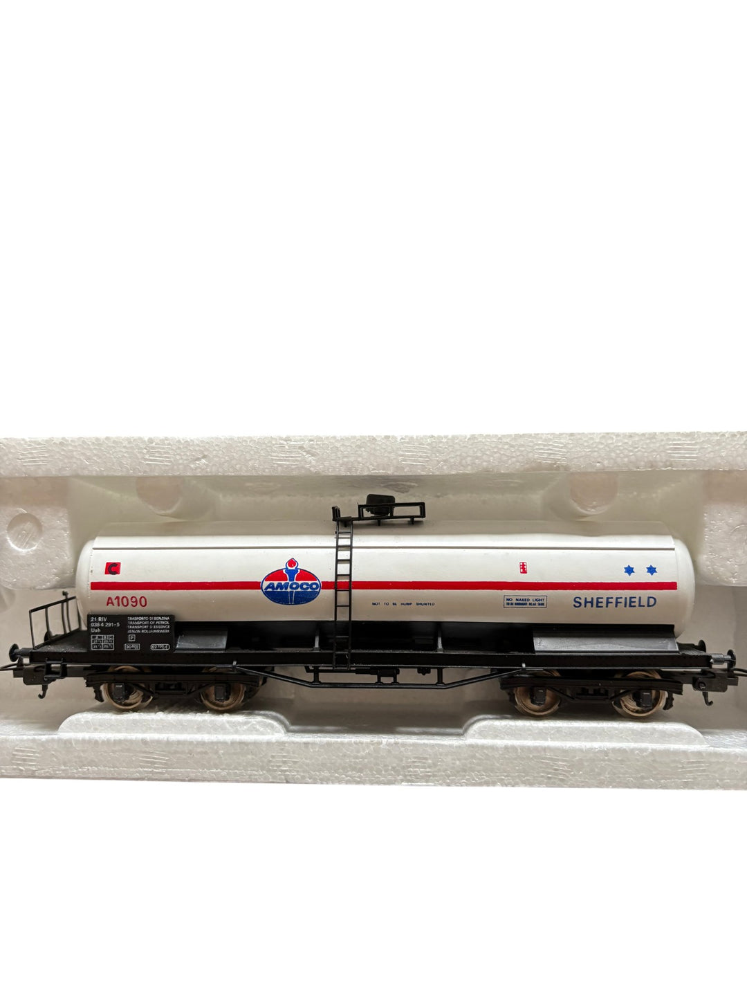 Lima HO Scale Electric Train Tanker Wagon - Think Vintage ltd