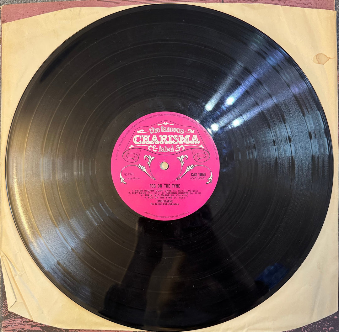 Lindisfarne Fog On The Tyne Vinyl Record - Good - Think Vintage ltd