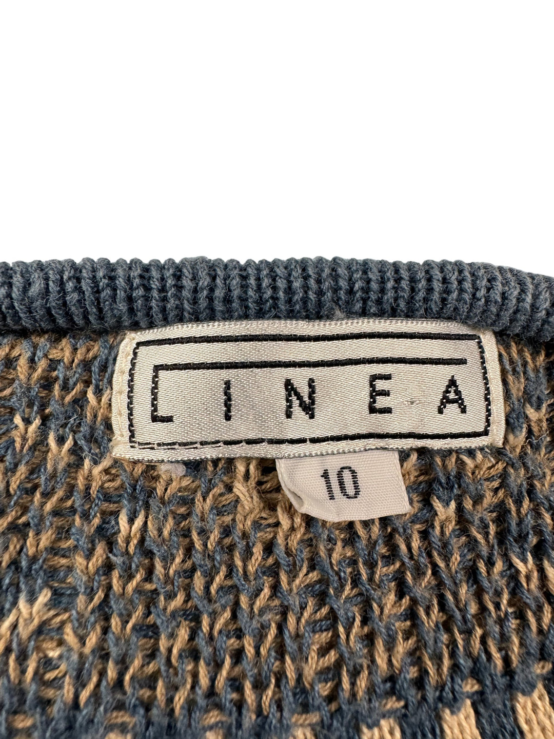 Linea Patterned Knit Vest - Think Vintage
