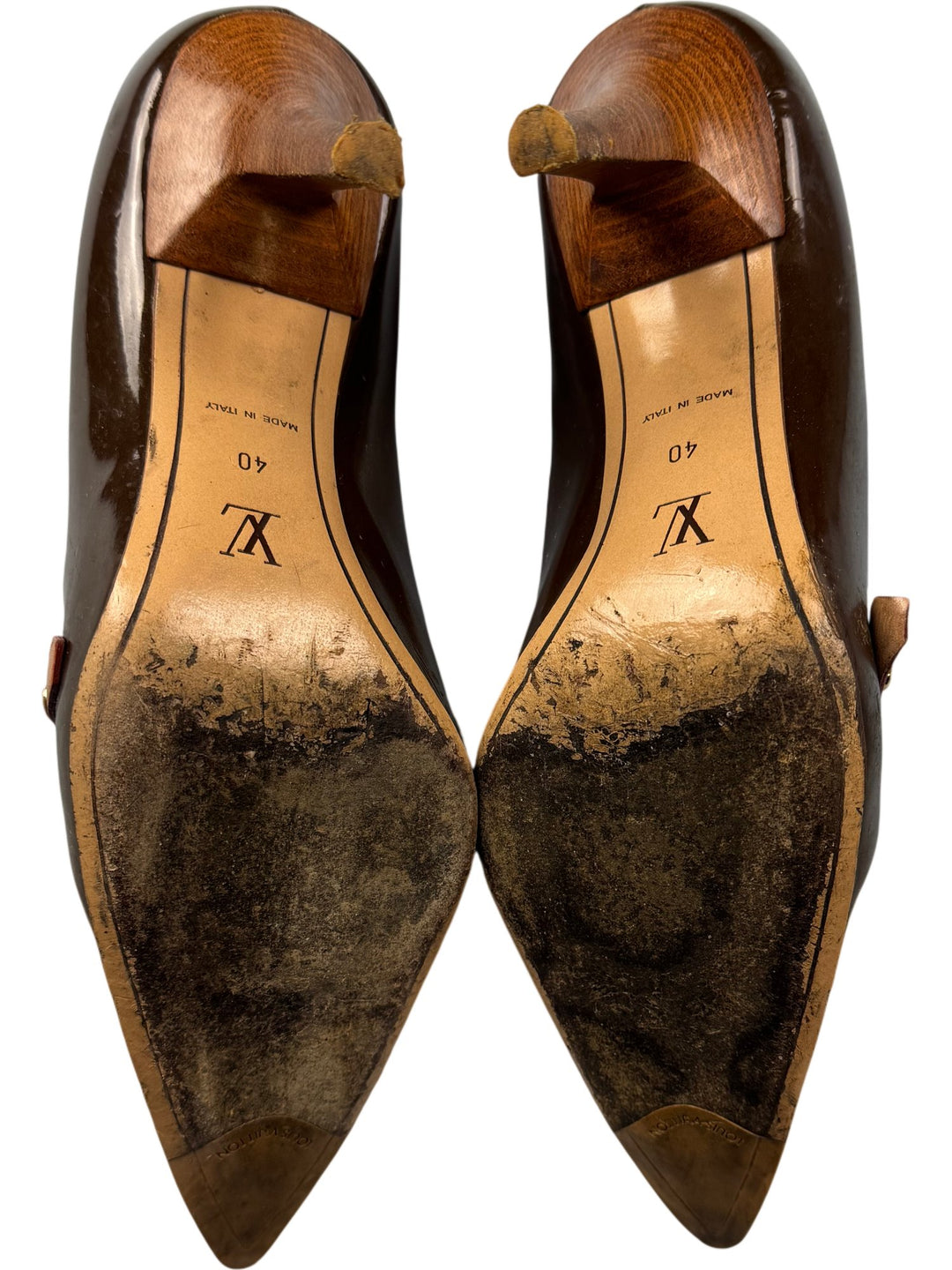 Louis Vuitton Brown Leather Pointed Toe Heels - Think Vintage ltd