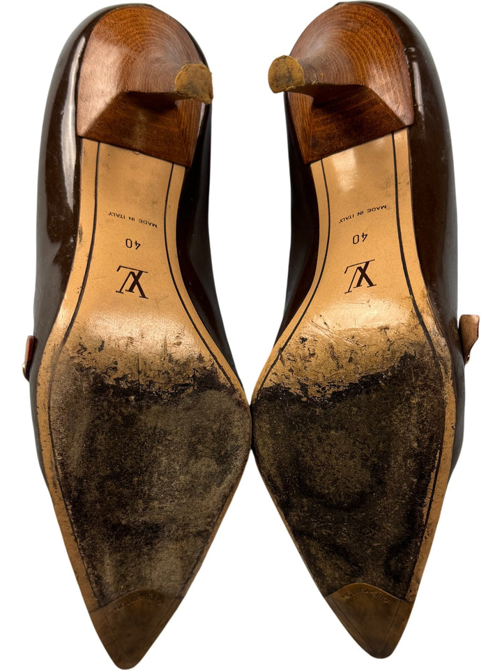 Louis Vuitton Brown Leather Pointed Toe Heels - Think Vintage ltd