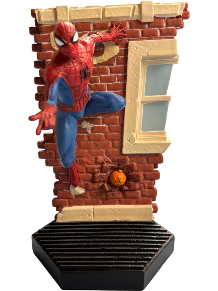 Marvel Spider-Man 1:16 Scale Dynamic Statue - Think Vintage