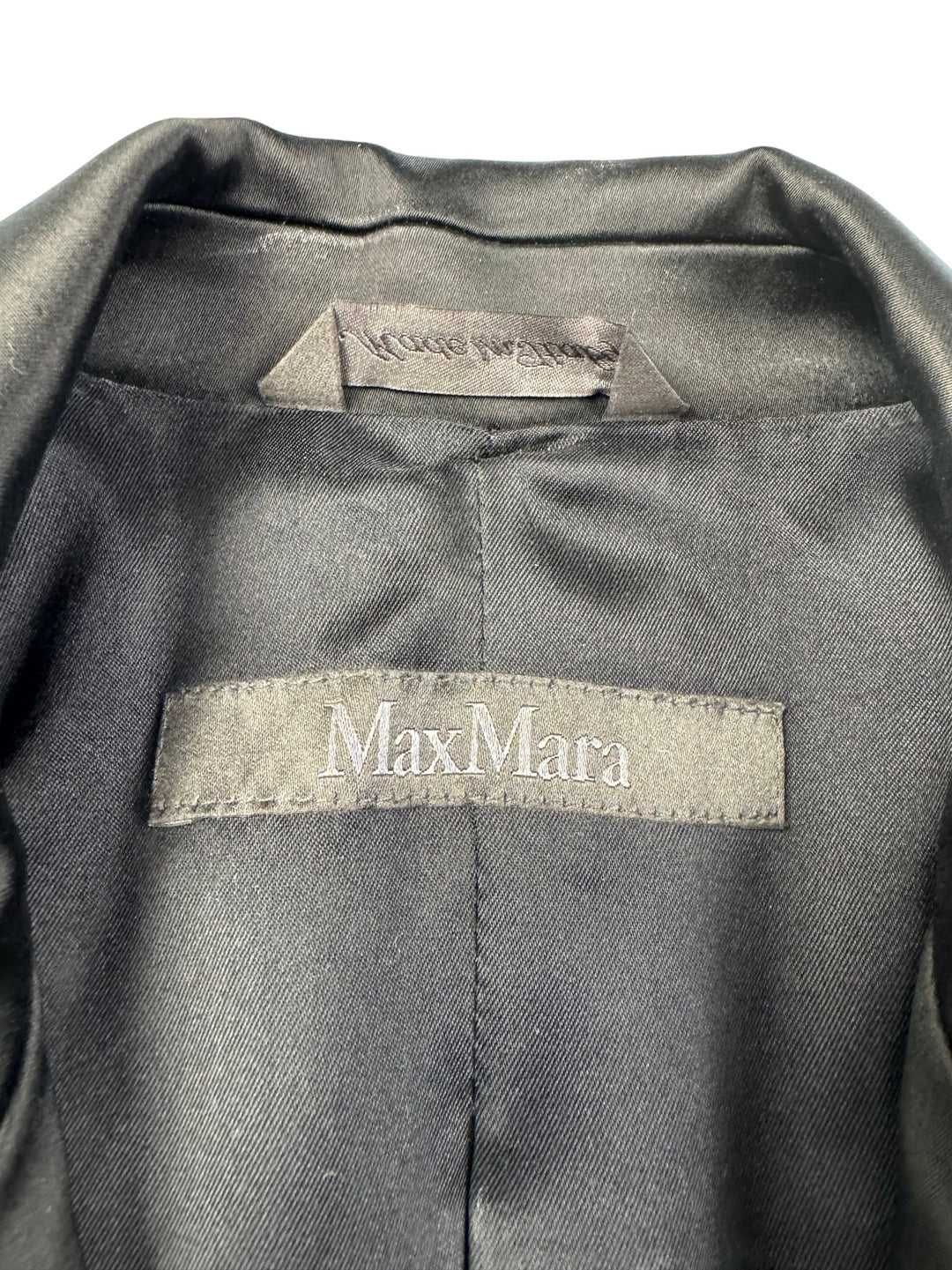 MaxMara Black Satin Blazer - M - Think Vintage ltd