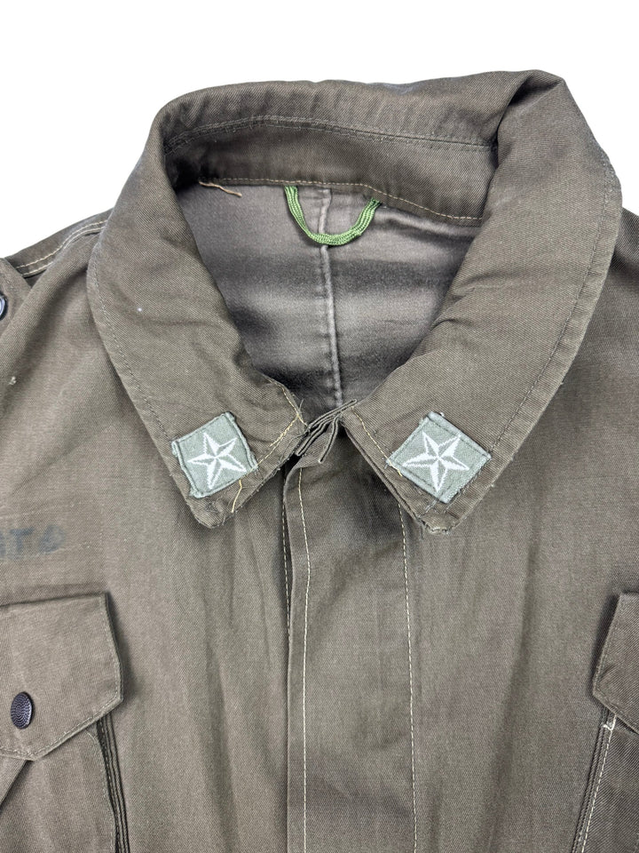 Military Field Jacket with Star Collar Patches - L - Think Vintage