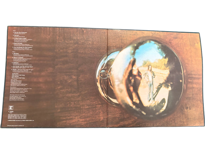 Neil Young Harvest Vinyl Record - Good - Think Vintage ltd