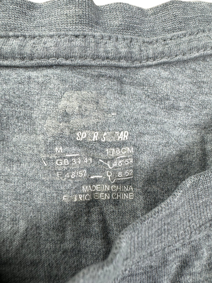 Nike Grey Sportswear T-Shirt - Think Vintage ltd