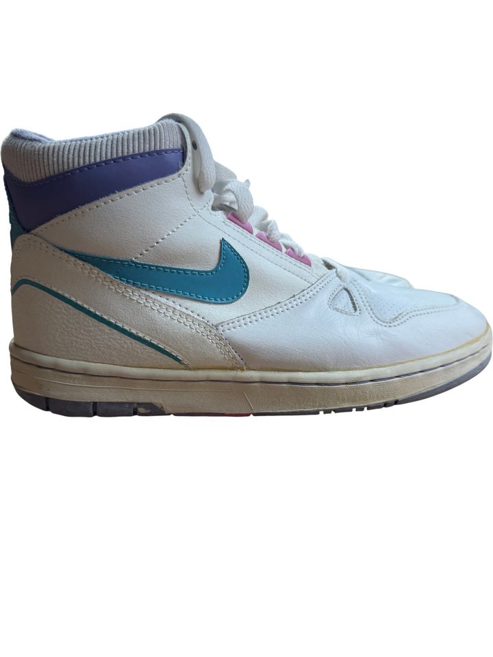Nike Kiara II High Top Sneakers - Size 10 - Think Vintage ltd