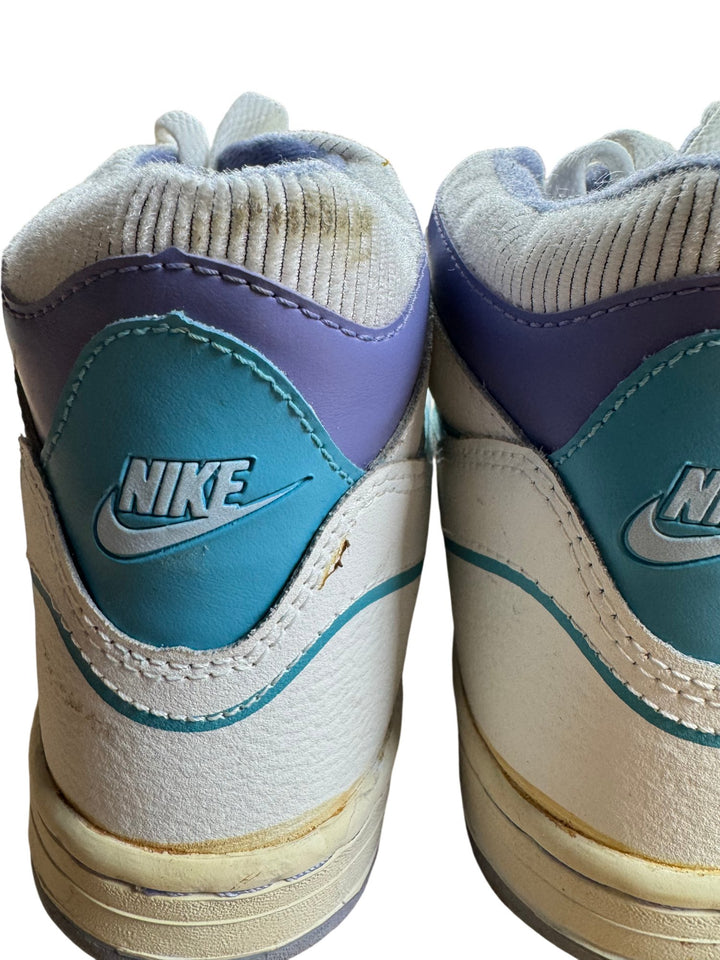 Nike Kiara II High Top Sneakers - Size 10 - Think Vintage ltd