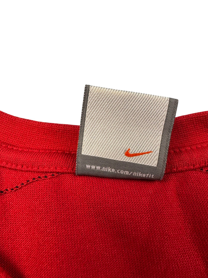Nike Red Short Sleeve T-Shirt - L - Think Vintage Online Ltd