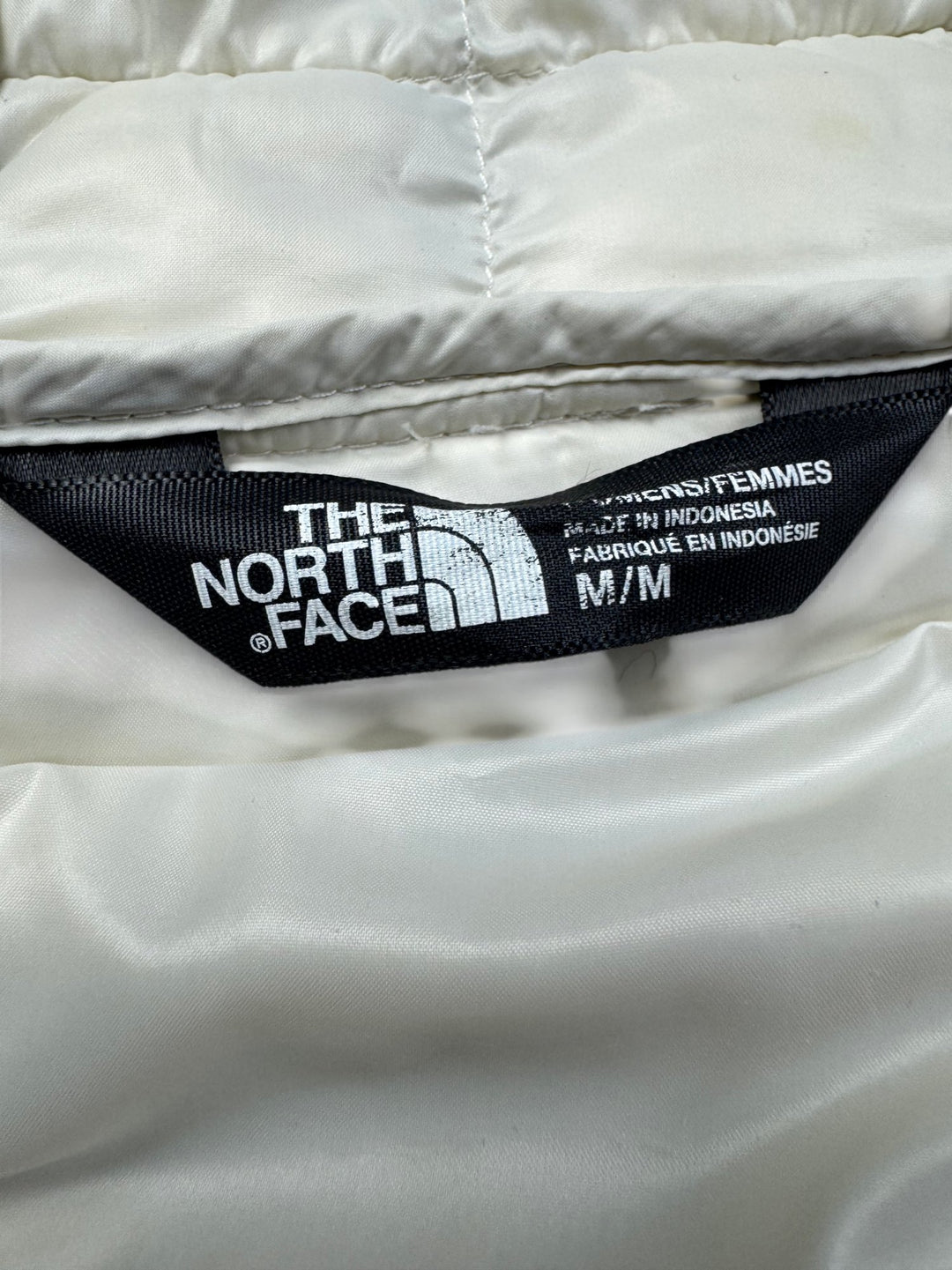 North Face Quilted Hooded Jacket - M - Think Vintage ltd