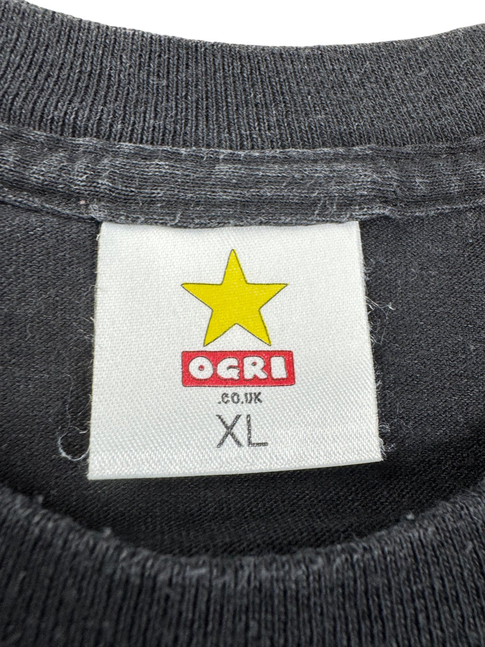 Ogri Black T-Shirt - L - Think Vintage ltd
