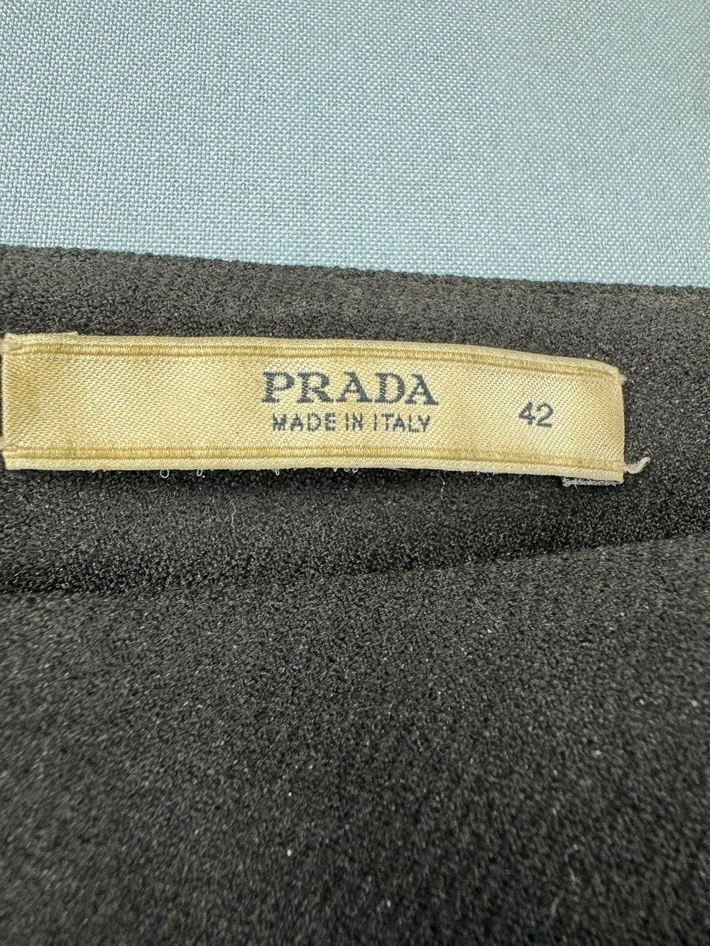 Prada Black Pencil Skirt - M - Think Vintage ltd