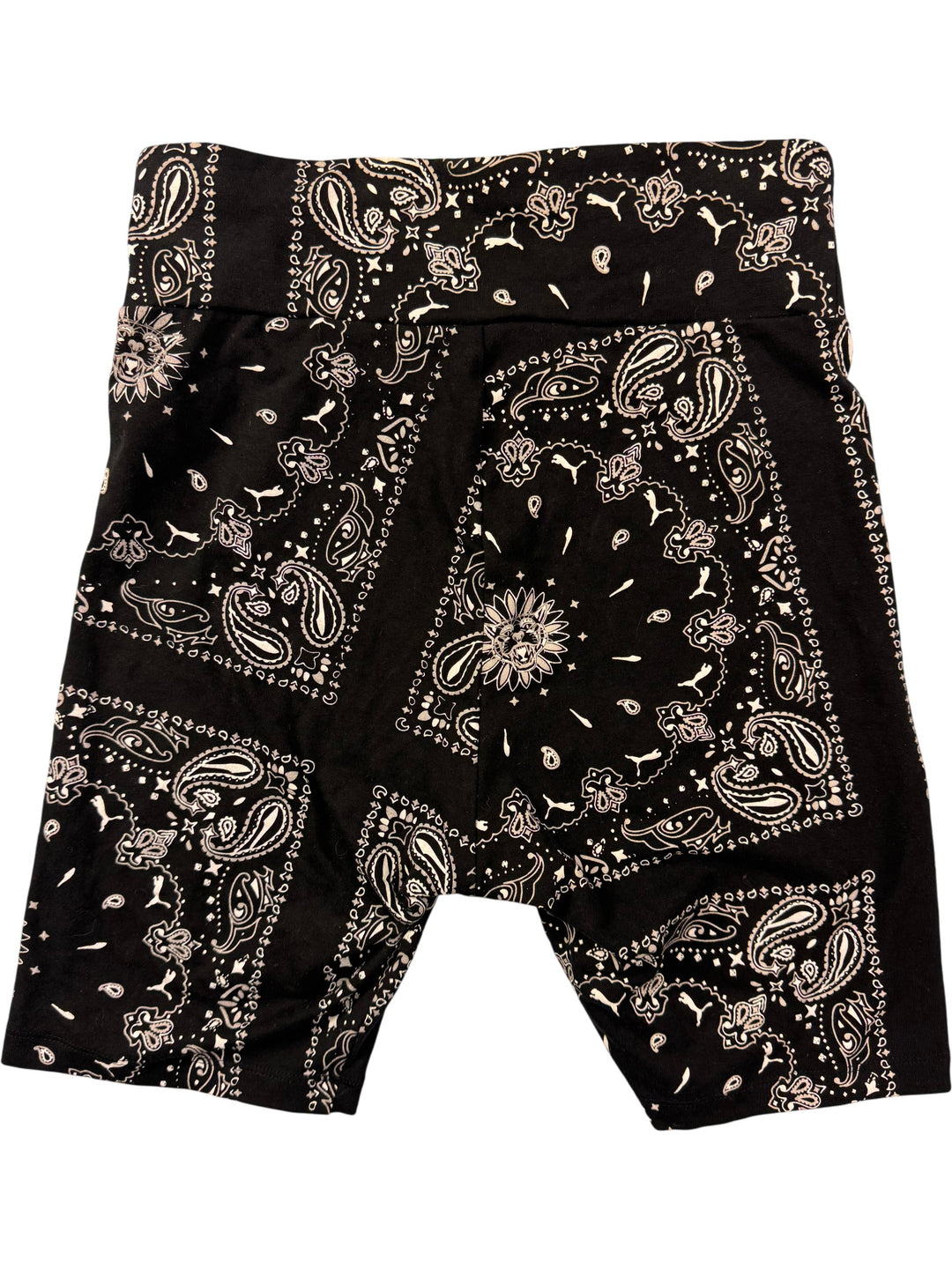 Puma Black Bandana Pattern Shorts - XS - Think Vintage