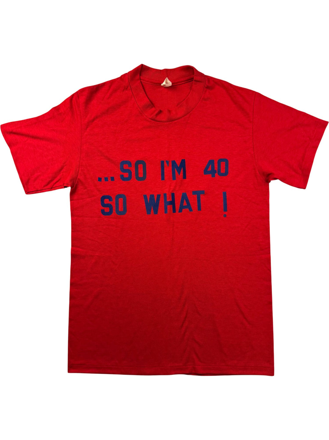 Retro Red T-Shirt with Slogan Print - M - Think Vintage ltd