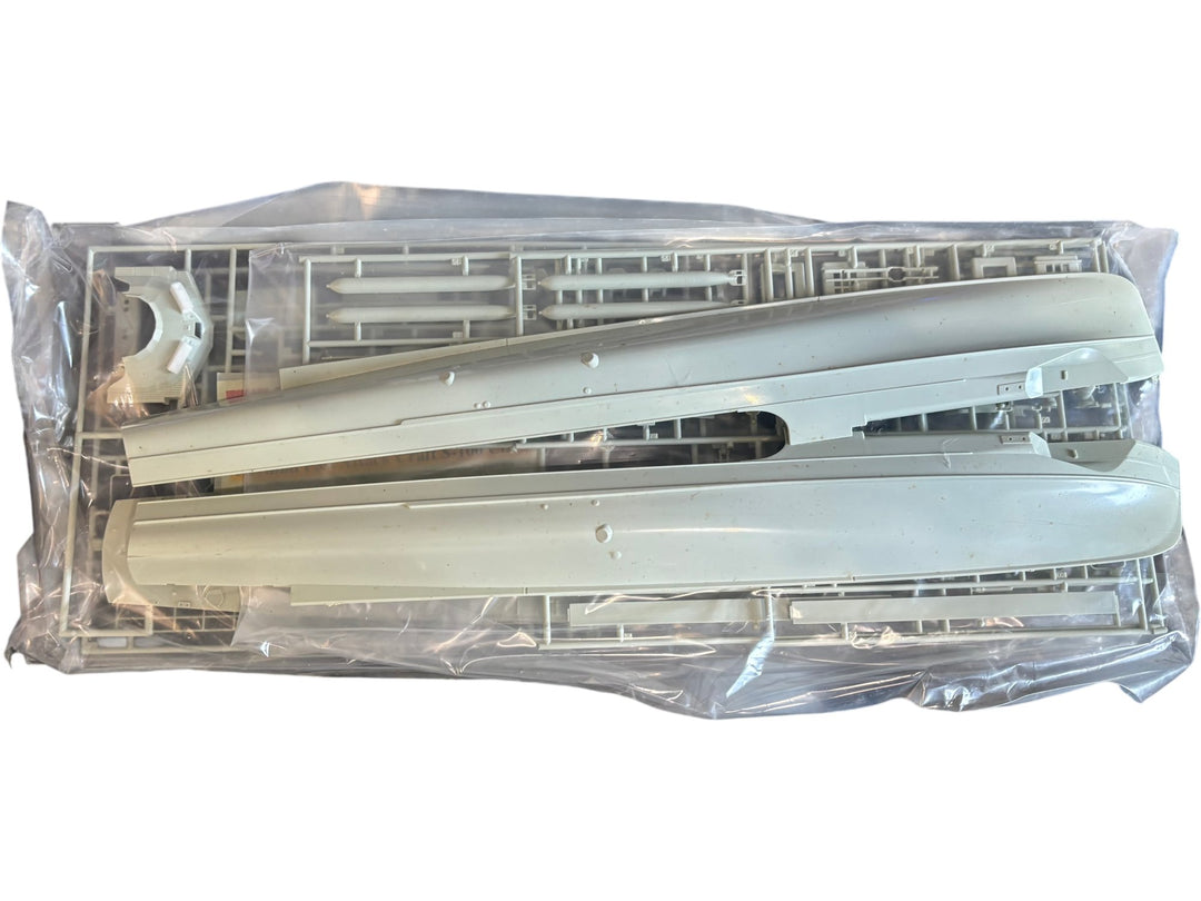 Revell Deutsches Schnellboot S-100 Class German Fast Attack Craft 1:72 Scale - Think Vintage ltd