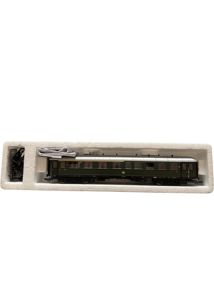 Roco DB Passenger Car HO Scale Model - Think Vintage ltd