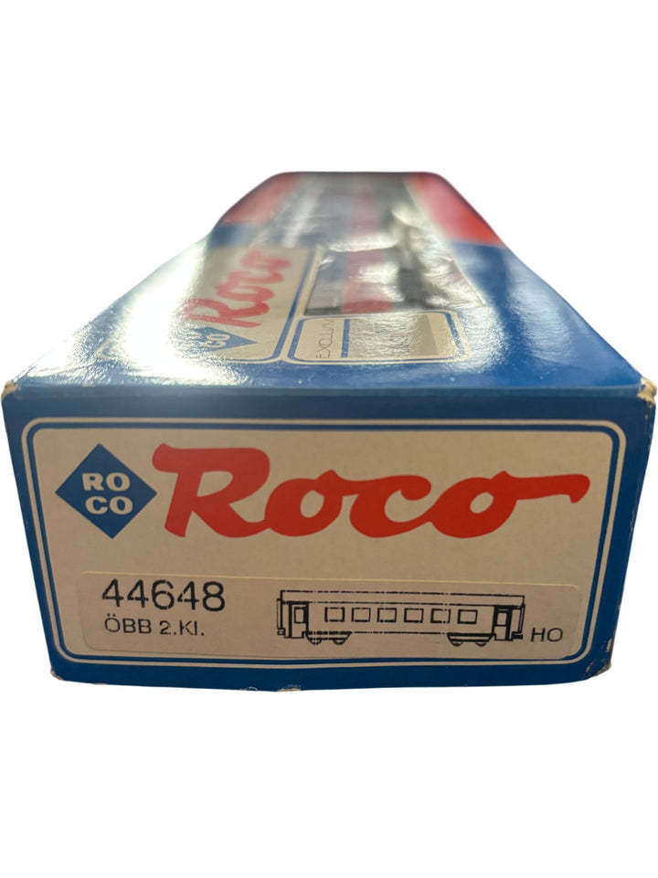 Roco HO Scale ÖBB Passenger Car Model Train - Think Vintage ltd