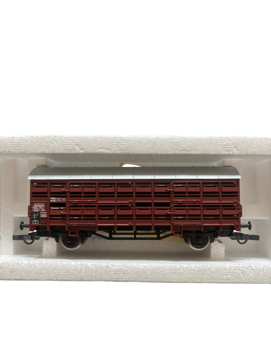 Roco HO Scale Cattle Wagon Model - Think Vintage ltd