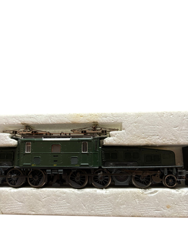 Roco HO Scale Model Train Locomotive Re 6/8 - Think Vintage ltd
