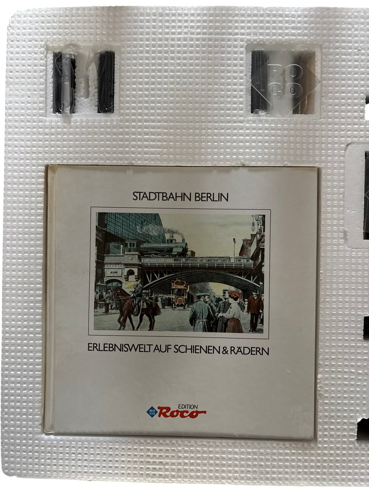 Roco Stadtbahn Berlin Model Train Set - Think Vintage ltd