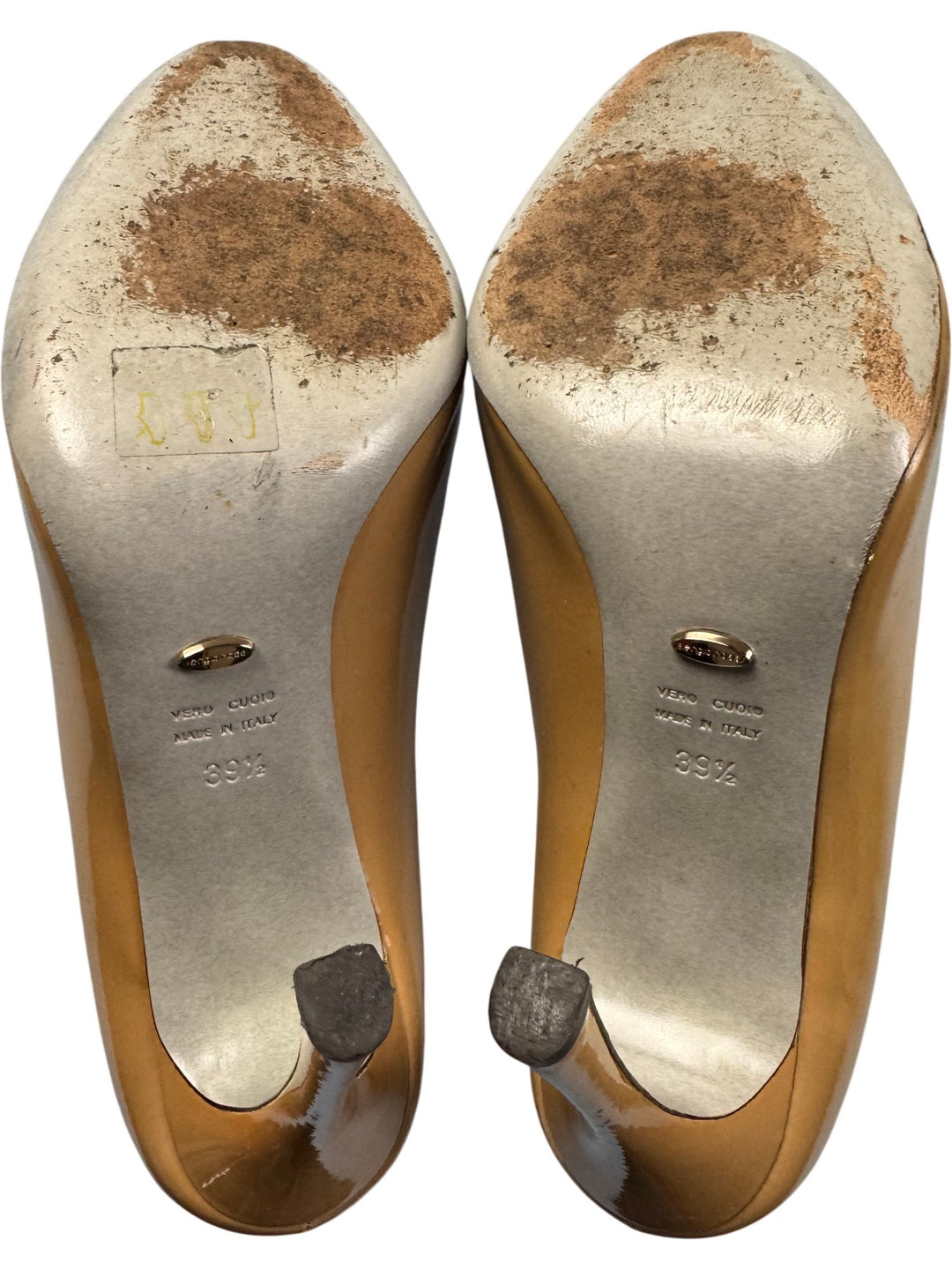 Sergio Rossi Patent Leather Heels - M - Think Vintage ltd