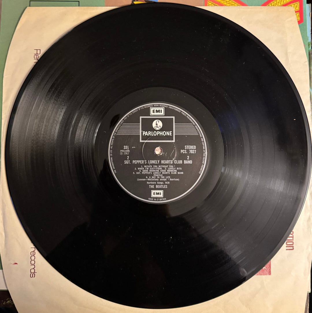 Sgt. Pepper's Lonely Hearts Club Band Vinyl Record (With Insert) - Good - Think Vintage ltd