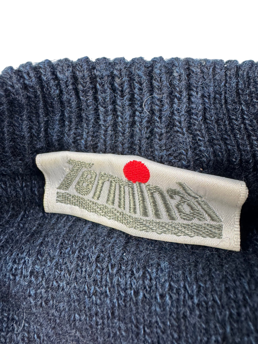 Termina V-Neck Patterned Sweater - XL - Think Vintage ltd