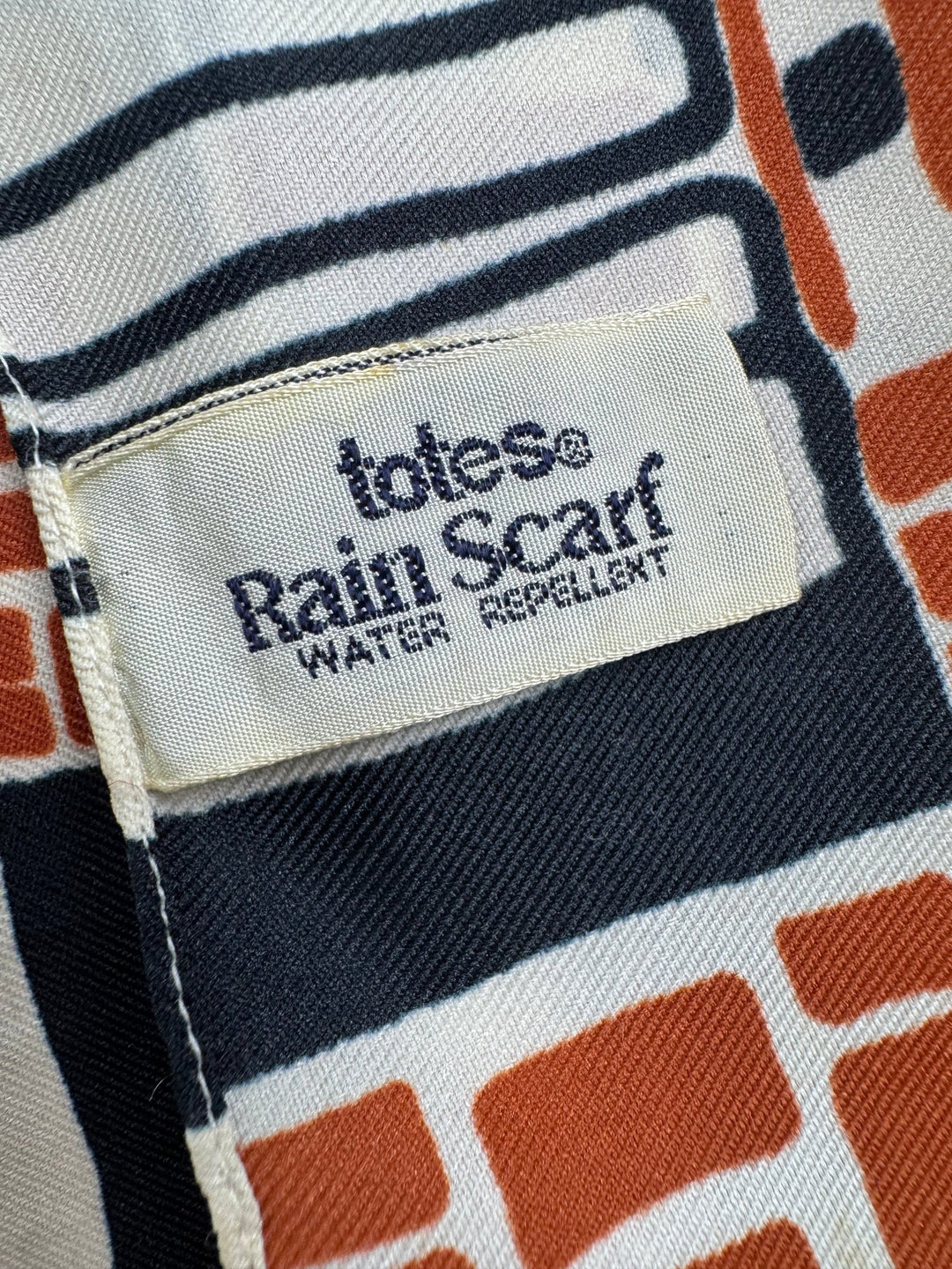 Totes Rain Scarf With Geometric Pattern - Think Vintage ltd