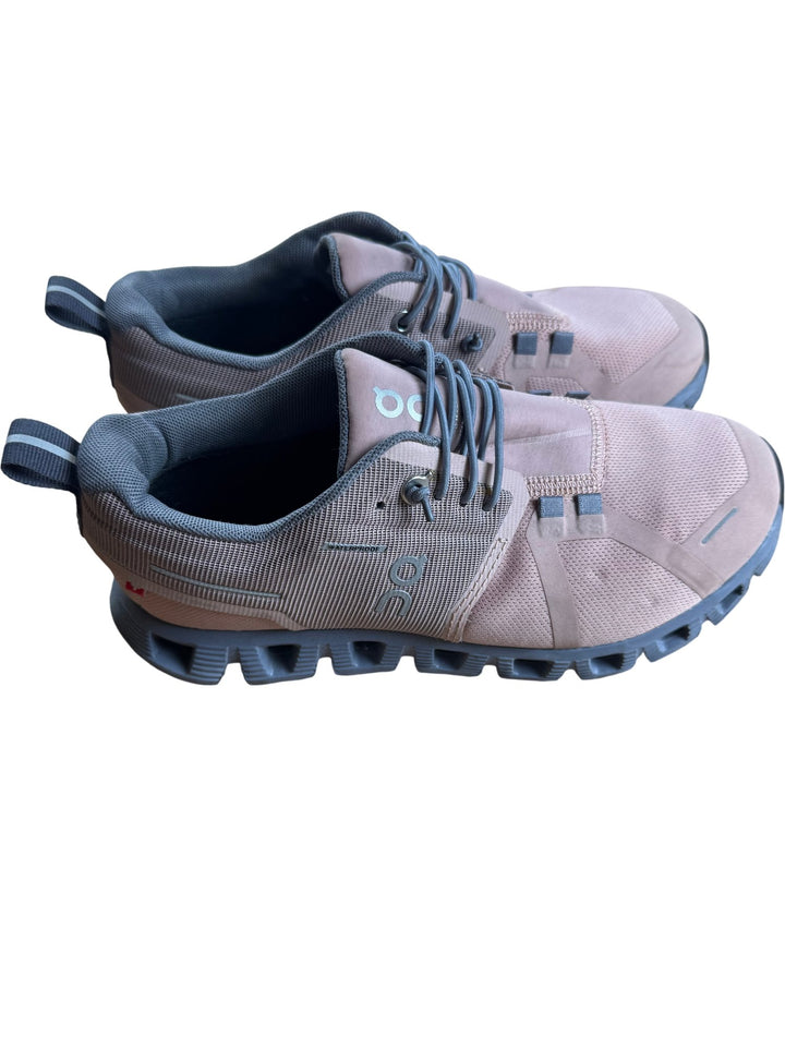 UQ Athletic Pink Mesh Running Shoes - 3.5 - Think Vintage ltd
