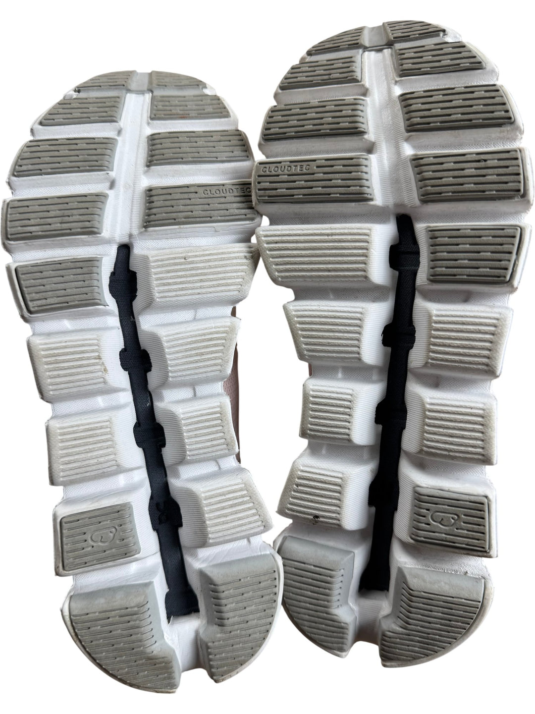 UQ Mesh Athletic Shoes - 3 - Think Vintage ltd