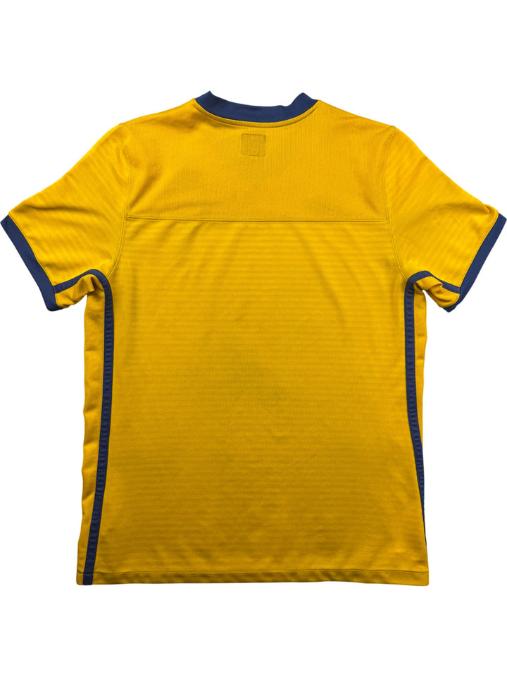 Umbro Sweden Football Shirt - L