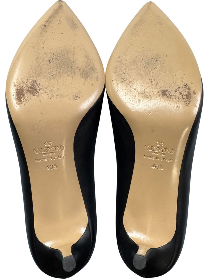 Valentino Garavani Black Leather Heels - 6.5 - Think Vintage ltd