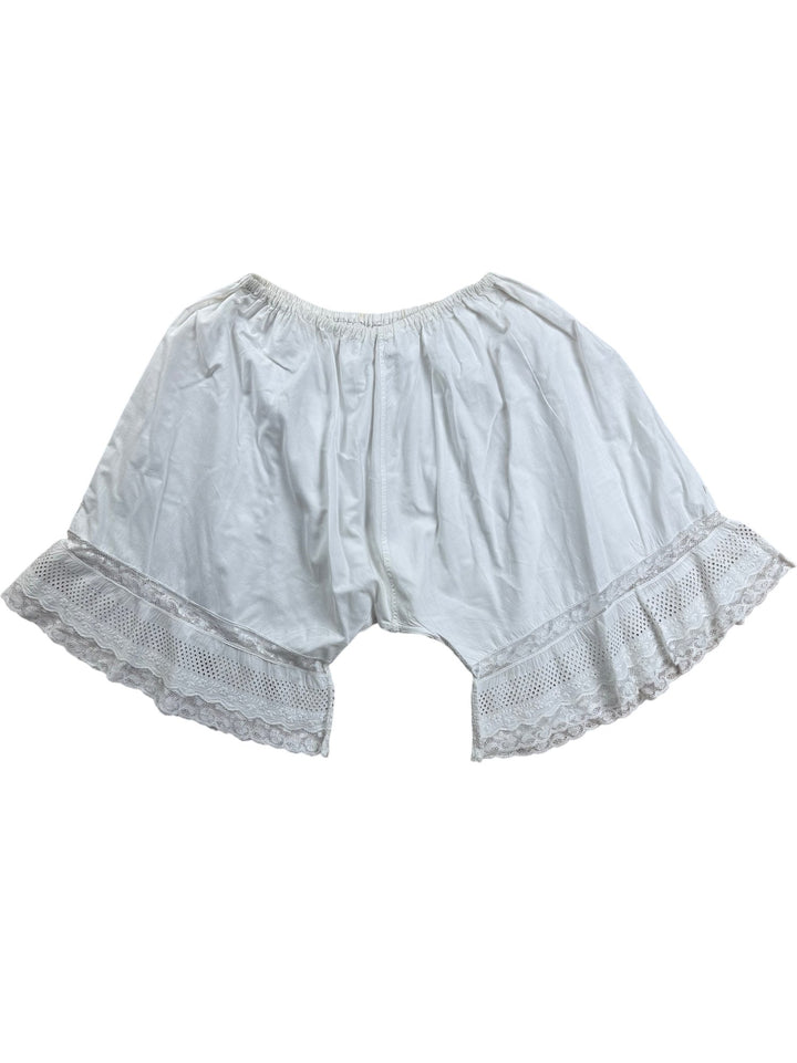 White Lace Trimmed Pettipants - W22-40 - Think Vintage ltd