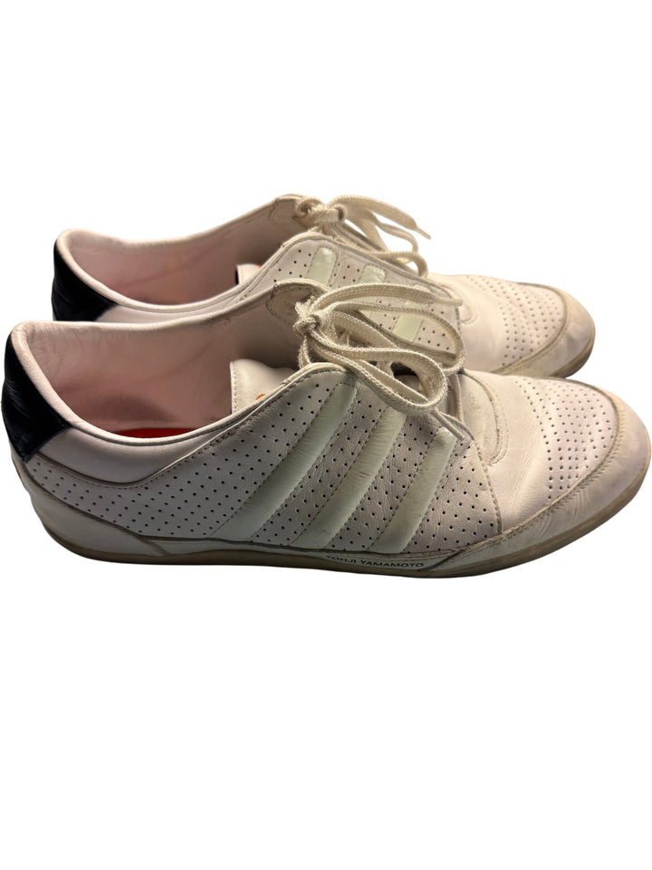 Y-3 Yohji Yamamoto White Leather Sneakers - Size 8 - Think Vintage Online Ltd