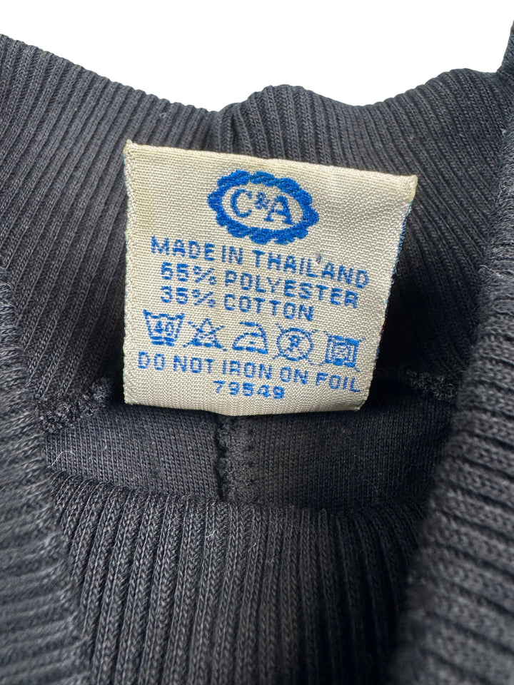 Yessica Black Sweater with Printed Shoulders - M - Think Vintage