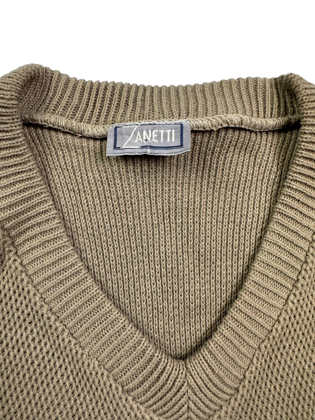 Zanetti V-Neck Knit Sweater Beige - S - Think Vintage Online Ltd