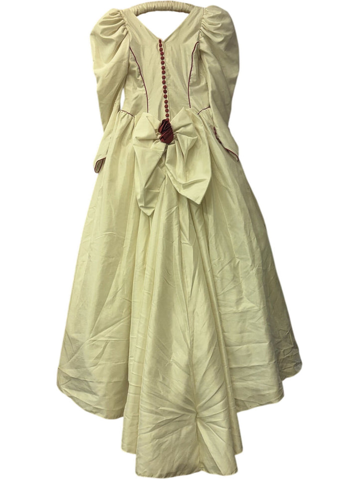 Vintage Ivory Wedding Gown with Puff Sleeves and Bow
