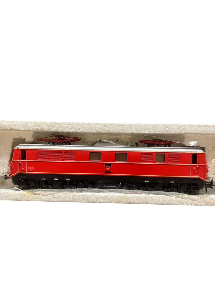 Roco HO Model Train BR 1110
